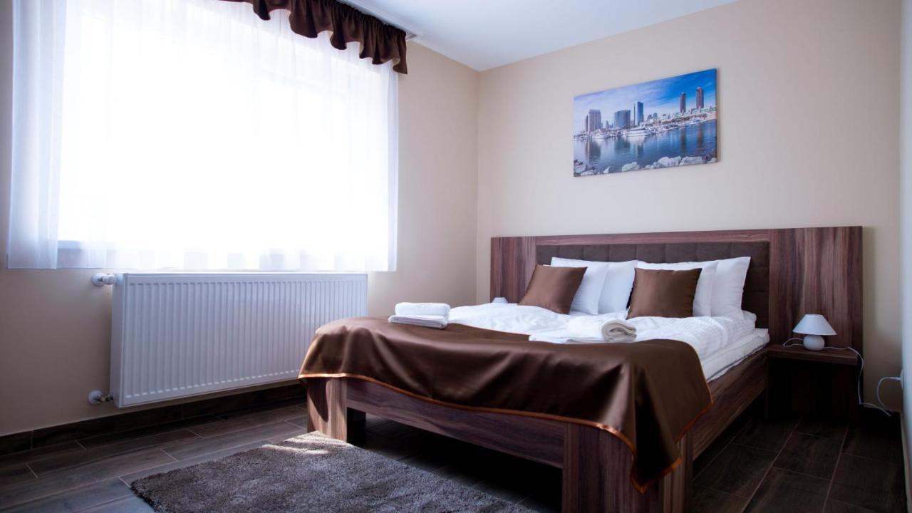 Irány Colorado Apartman Bed and Breakfast Nyíregyháza Esterno foto